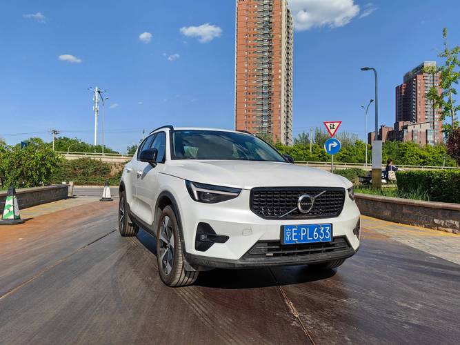 新款沃尔沃xc40图片(2021款沃尔沃xc40图片)