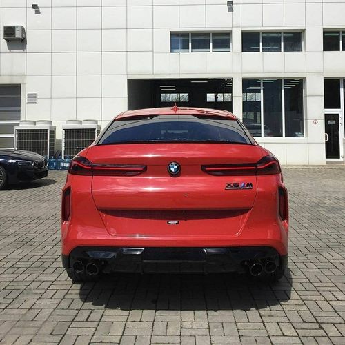 宝马x6红色真实图片／宝马x6红色真实图片大全