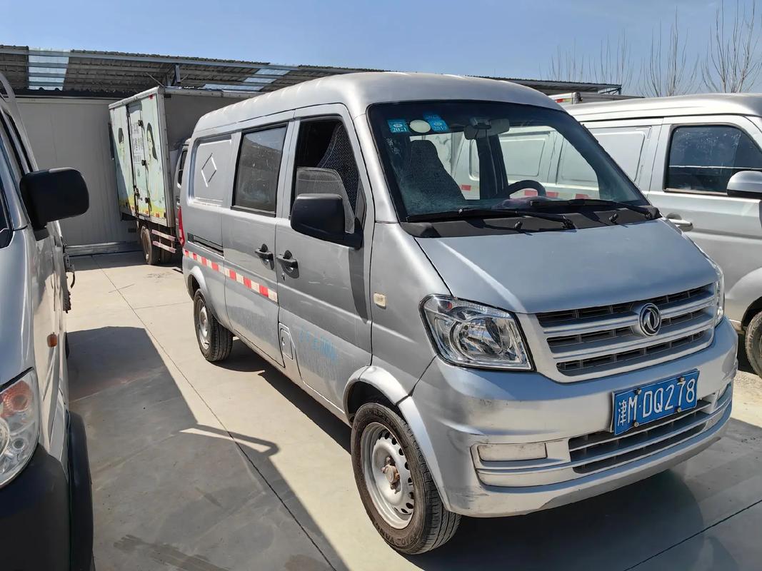 东风小康五座面包车多少钱(东风小康五座客货两用车价位)