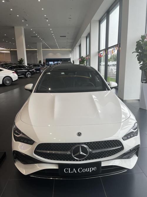 奔驰最新款越野车(奔驰最新款越野车女)