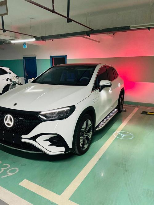 奔驰eqe纯电suv价格／奔驰eqs纯电suv价格