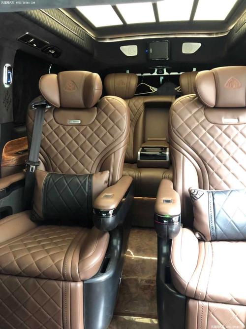 国外汽车内饰改装(国外汽车改装视频全过程)