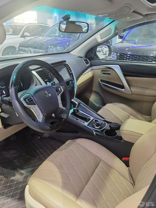 【帕杰罗劲畅改装案例,帕杰罗劲畅越野改装视频】