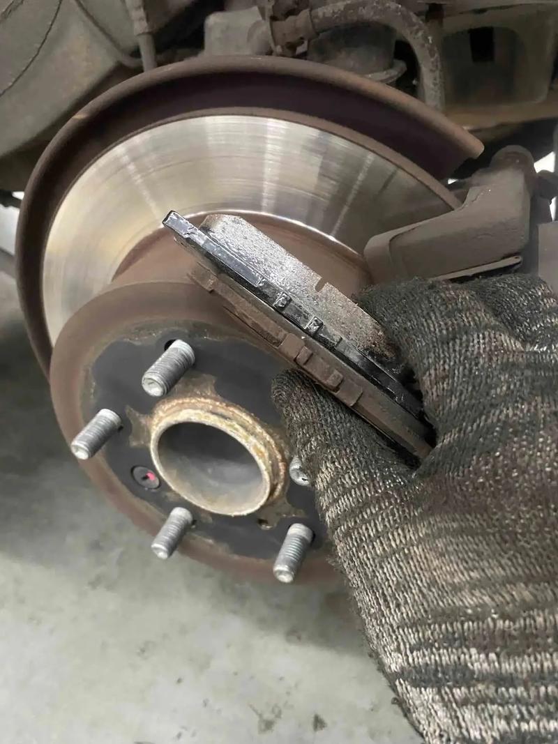 【8万公里被忽悠换了刹车片,换刹车片10大忠告】