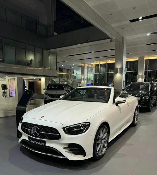 奔驰e260敞篷车多少钱一辆(奔驰e260轿跑车敞篷)