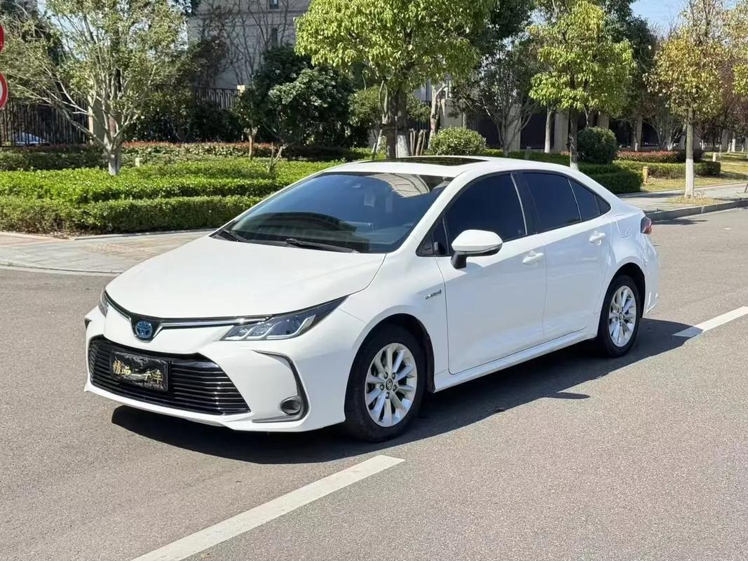 丰田卡罗拉插电混动版好不好/卡罗拉插电式混合动力车