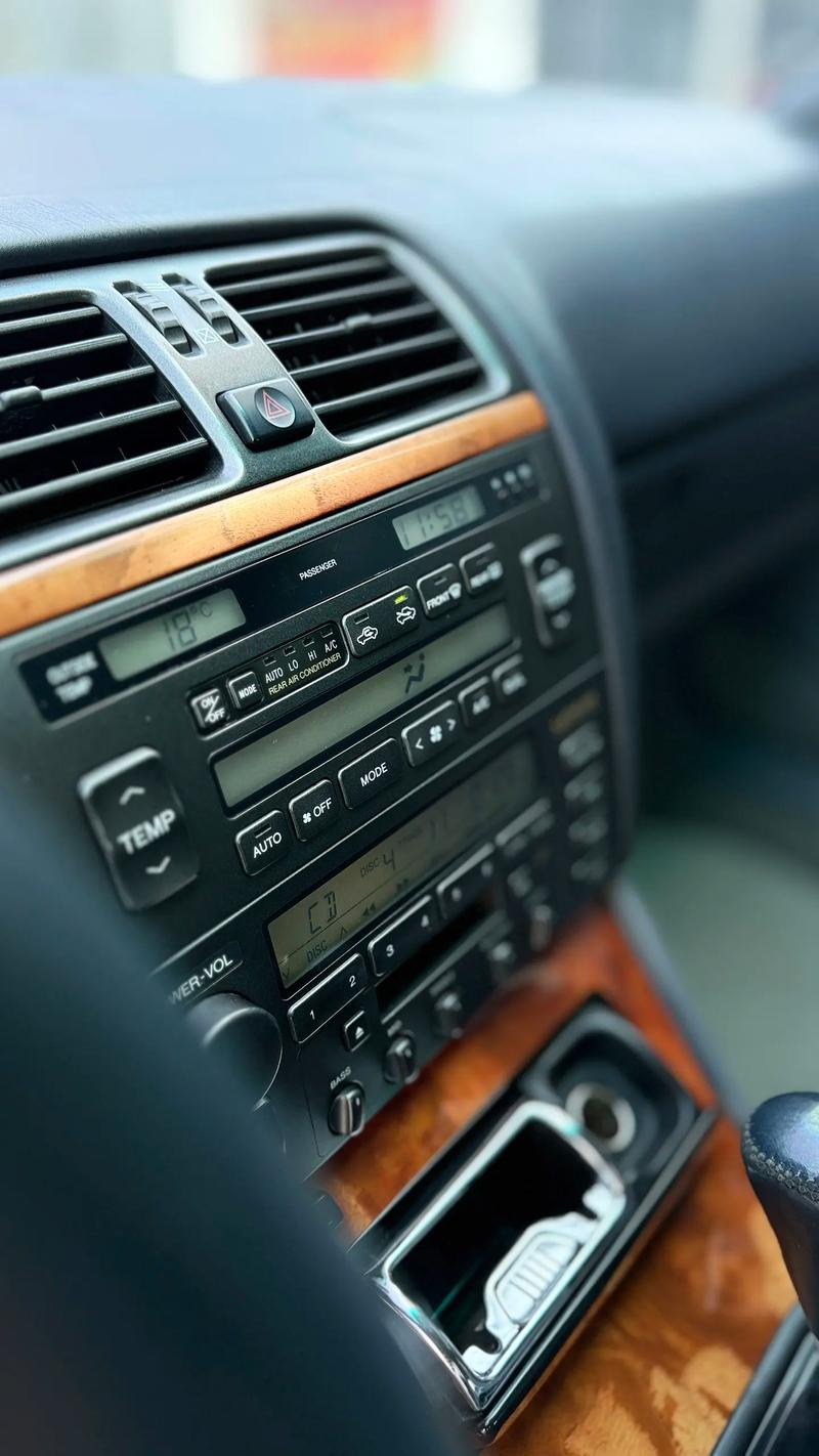 凌志ls400当年多少钱,凌志ls400配置参数