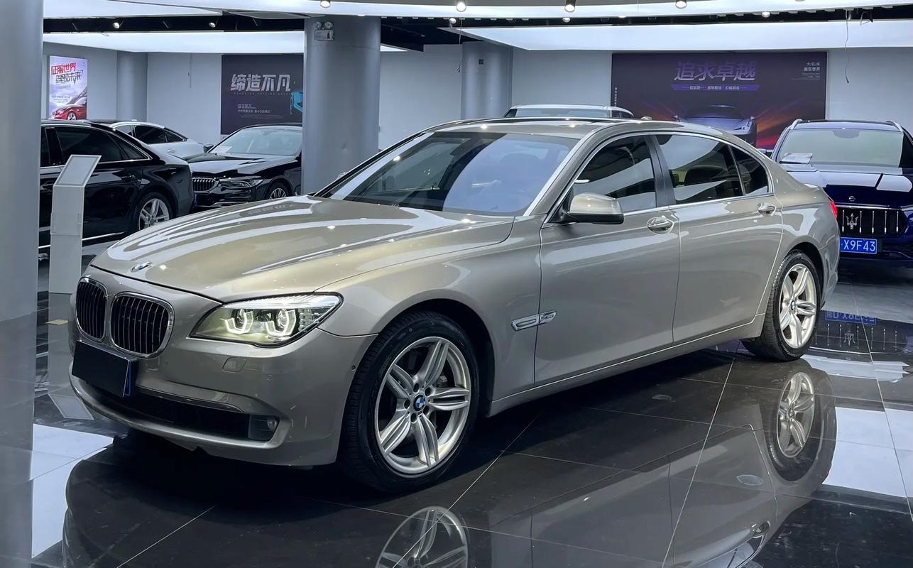 09年宝马750值多少钱,99年老款宝马750